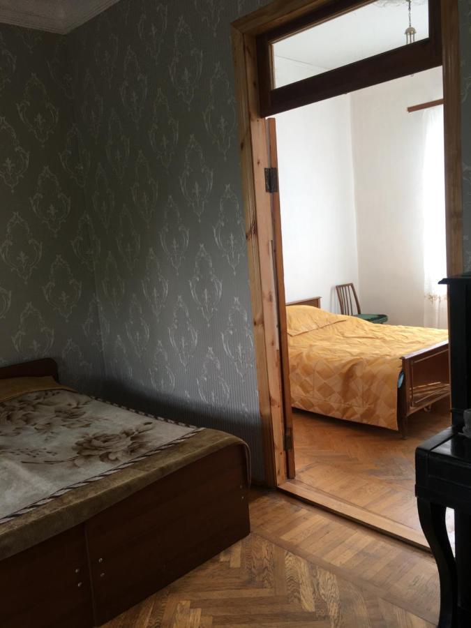 Private house Hotel Sukhumi Bagian luar foto