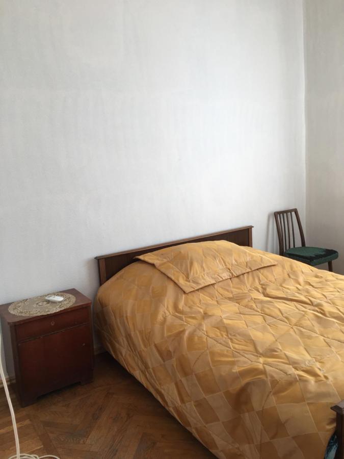 Private house Hotel Sukhumi Bagian luar foto